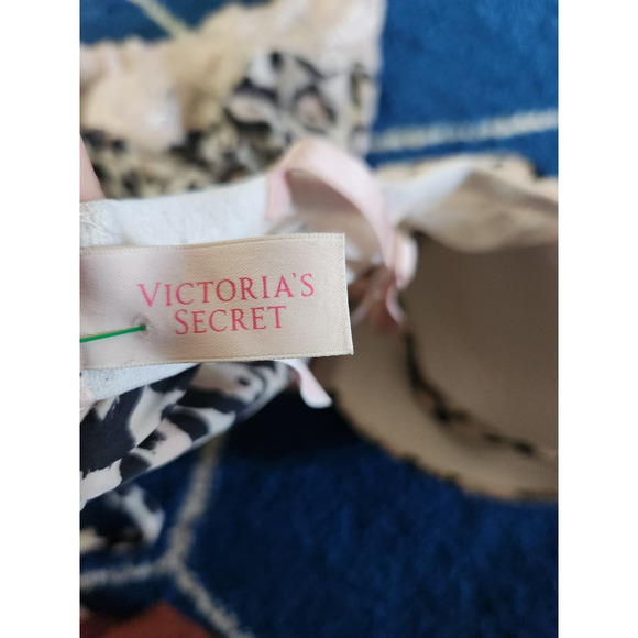 Victoria Secret Women's Leopard Lingerie 36c - Picture 5 of 6